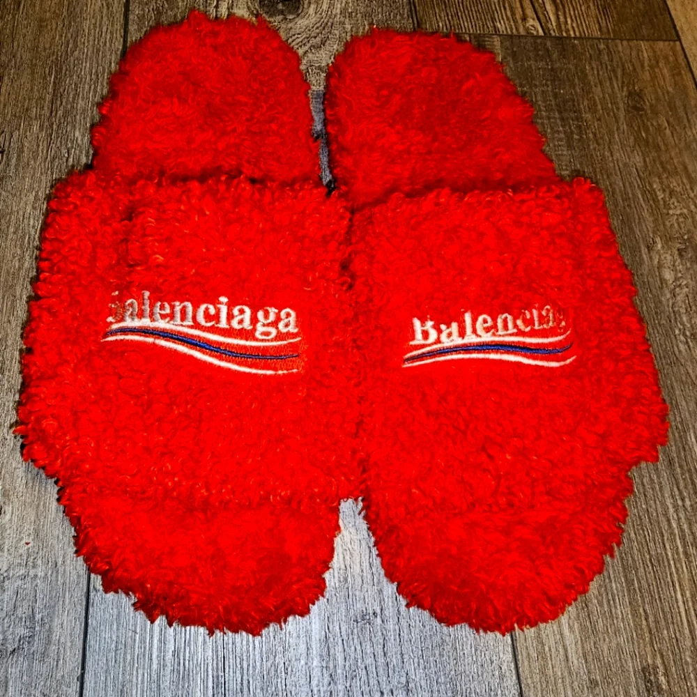 Balenciaga Red Slides - Picture 3 of 11